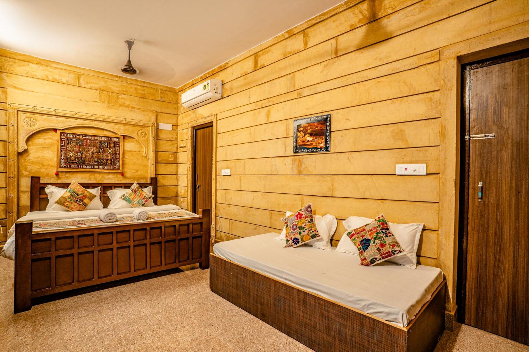Hotel Relax Inn ไจซัลเมอร์ ภายนอก รูปภาพ