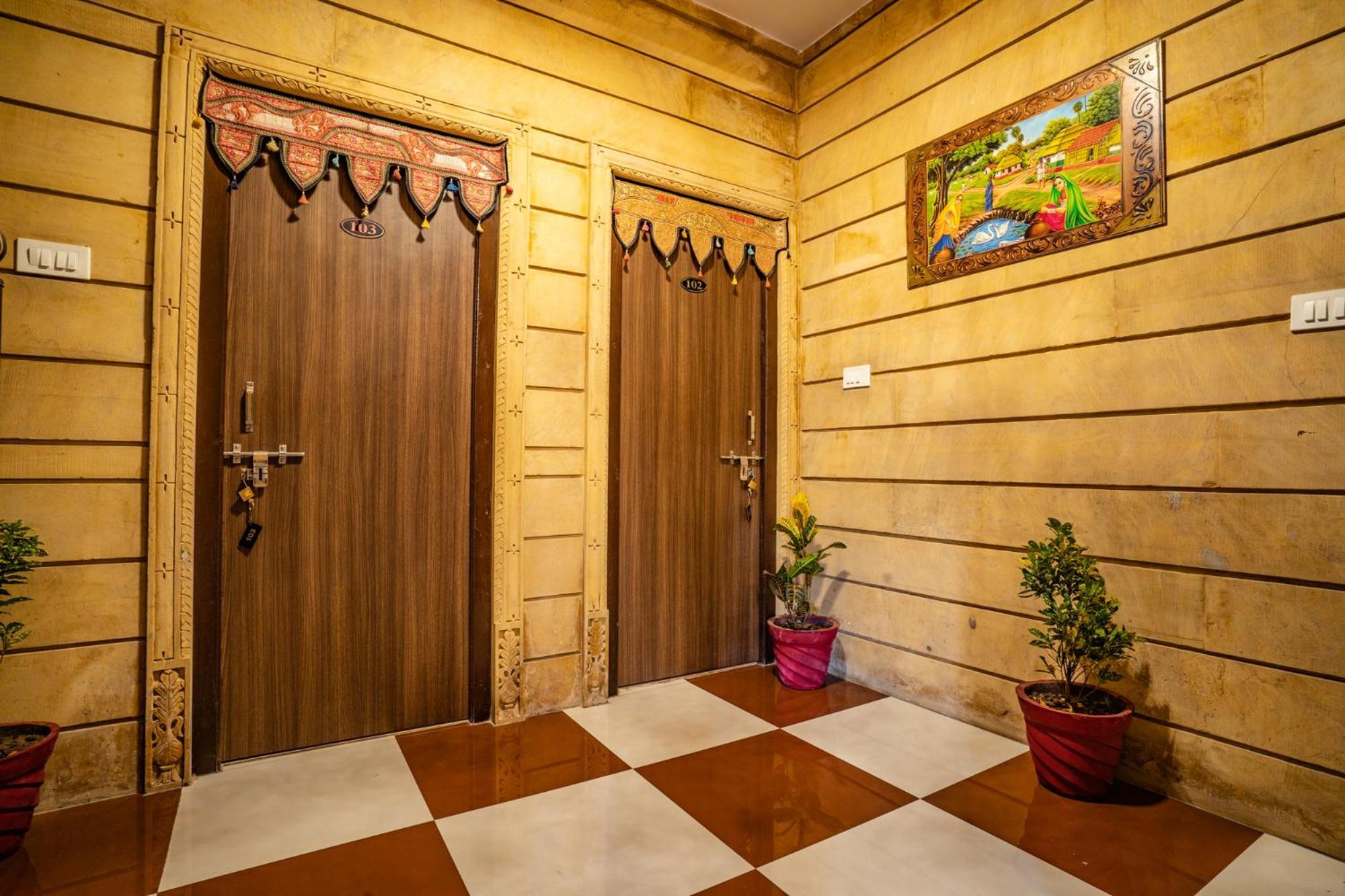 Hotel Relax Inn ไจซัลเมอร์ ภายนอก รูปภาพ