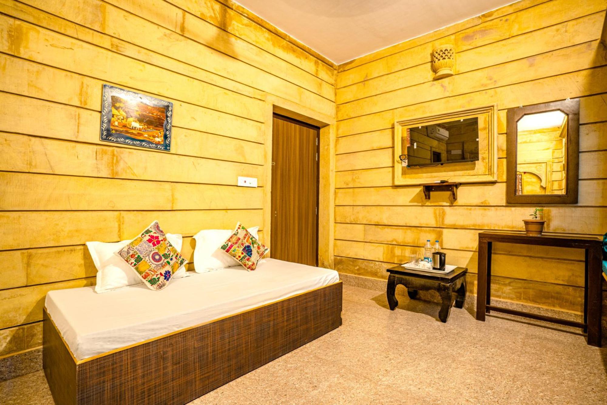 Hotel Relax Inn ไจซัลเมอร์ ภายนอก รูปภาพ
