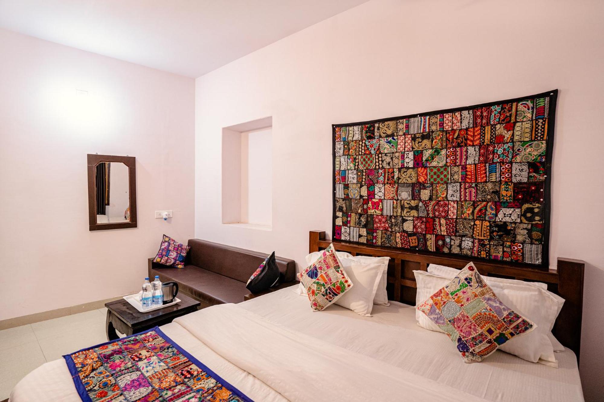 Hotel Relax Inn ไจซัลเมอร์ ภายนอก รูปภาพ